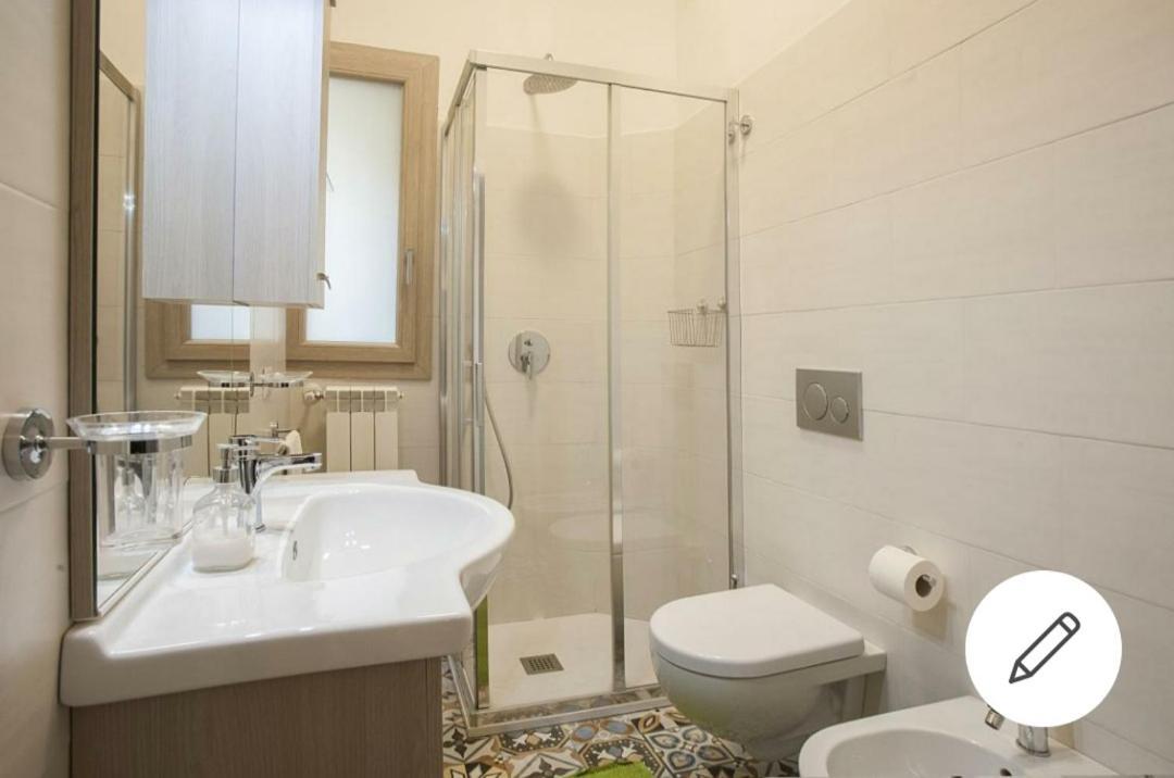 Lg House With Balcony Near Ponte Vecchio Apartment Florence Luaran gambar